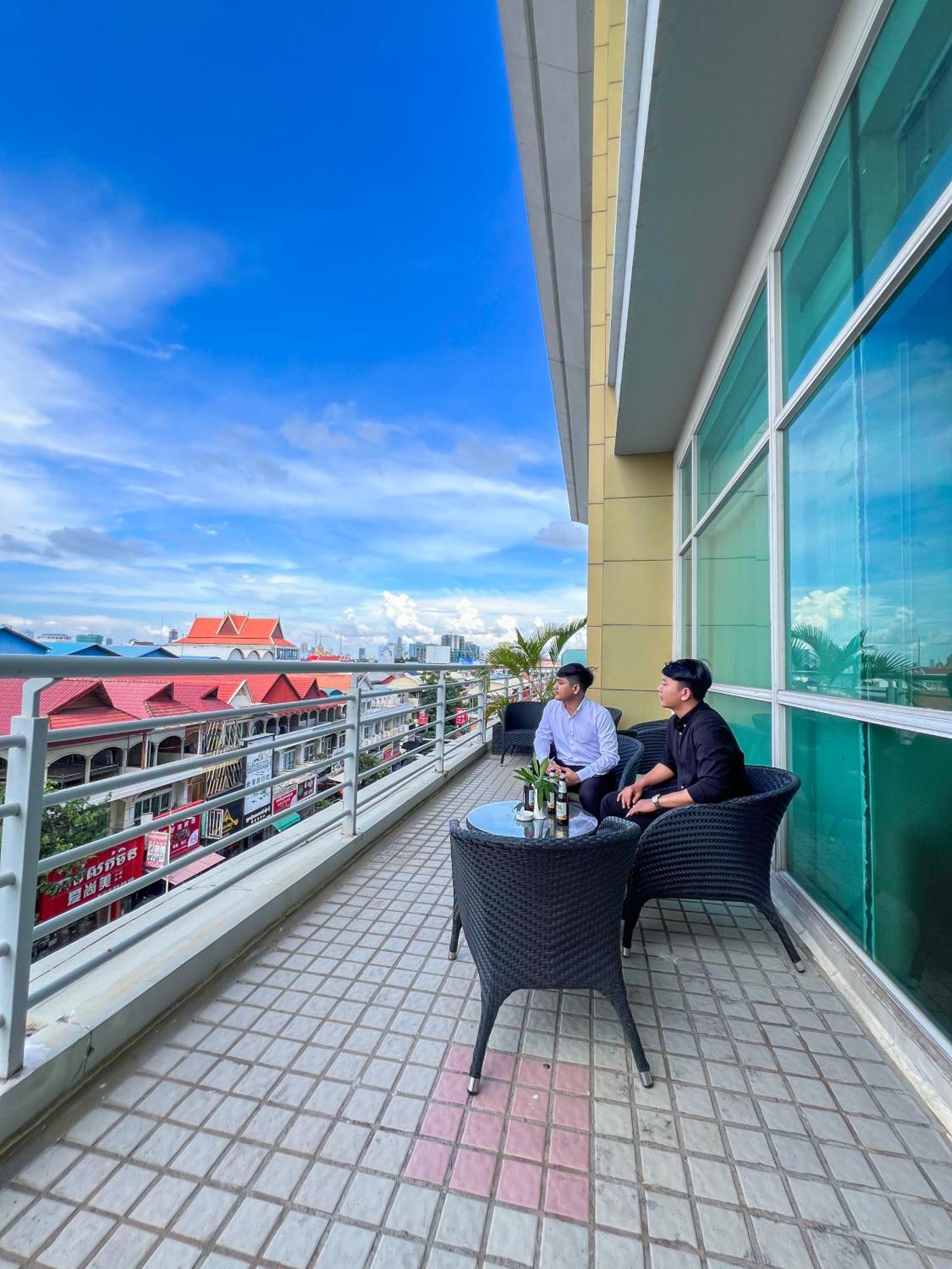 Dara Airport Hotel Phnompen Kültér fotó